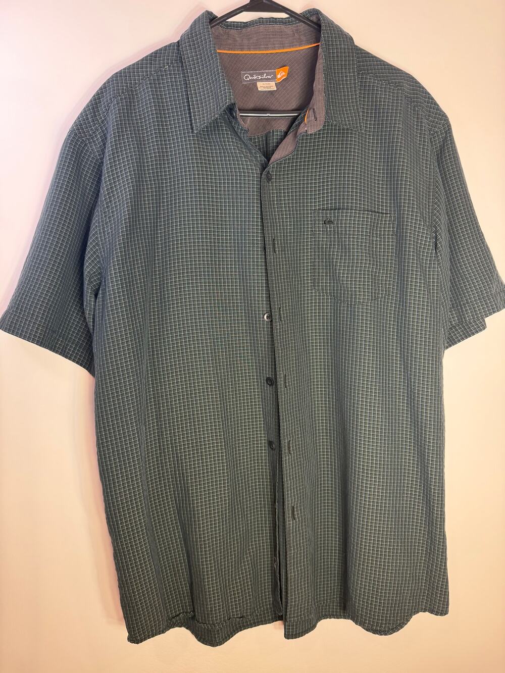 Quicksilver Mens XL Gray Check Short Sleeve Button Up Shirt